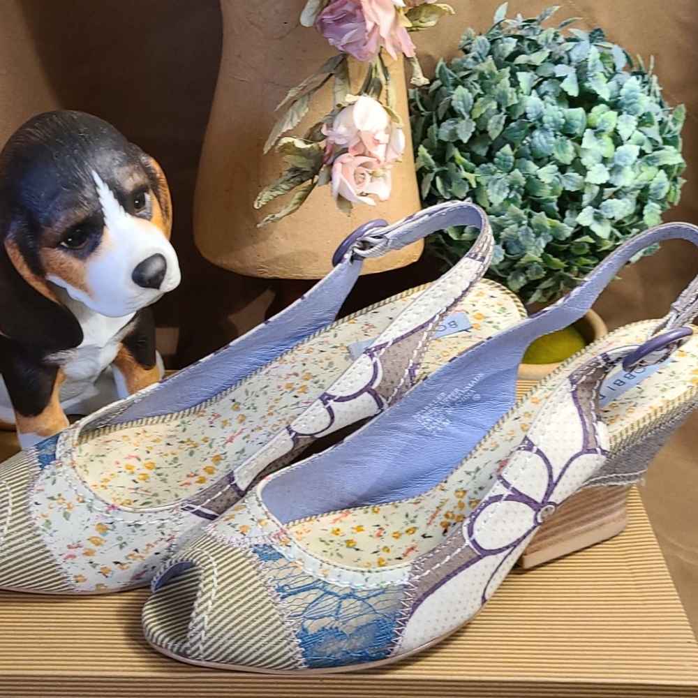 Bobbi Blu open toe buckle strap 7.5 heel/wedge - Picture 2 of 12